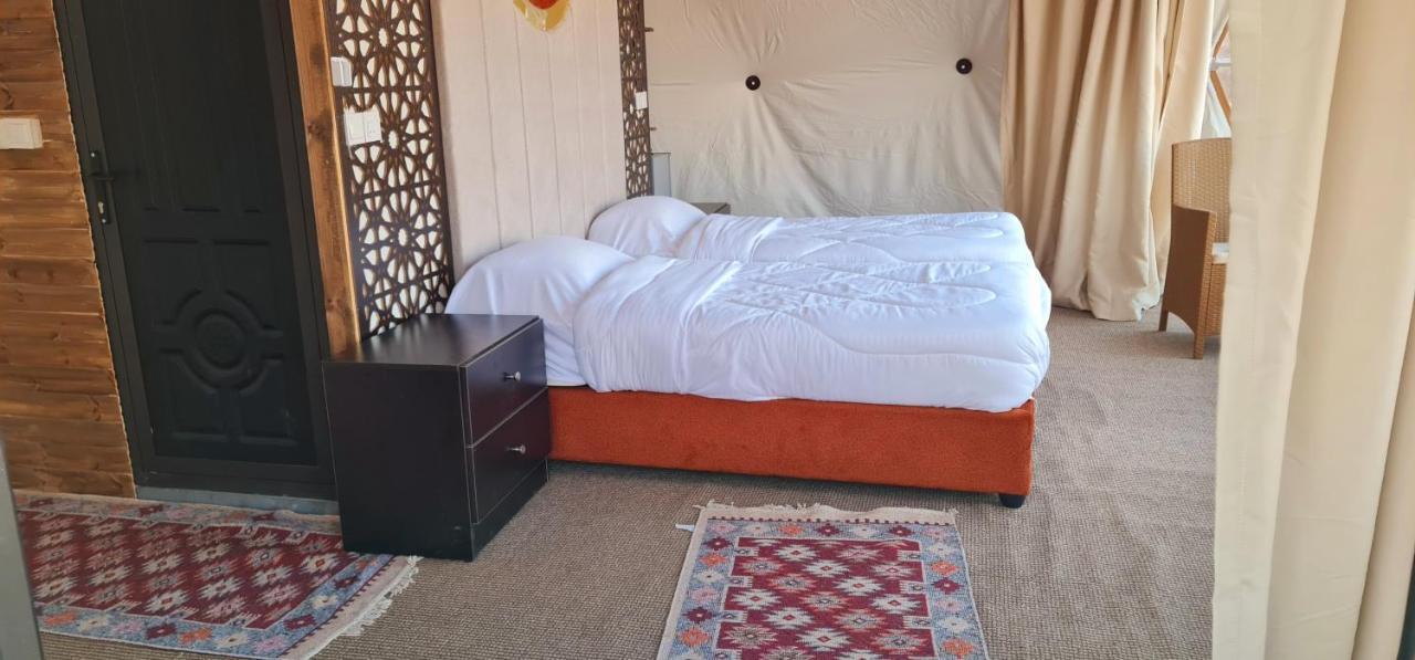 Hotel Hasan Zawaideh Luxury Camp 2 à Wadi Rum Extérieur photo