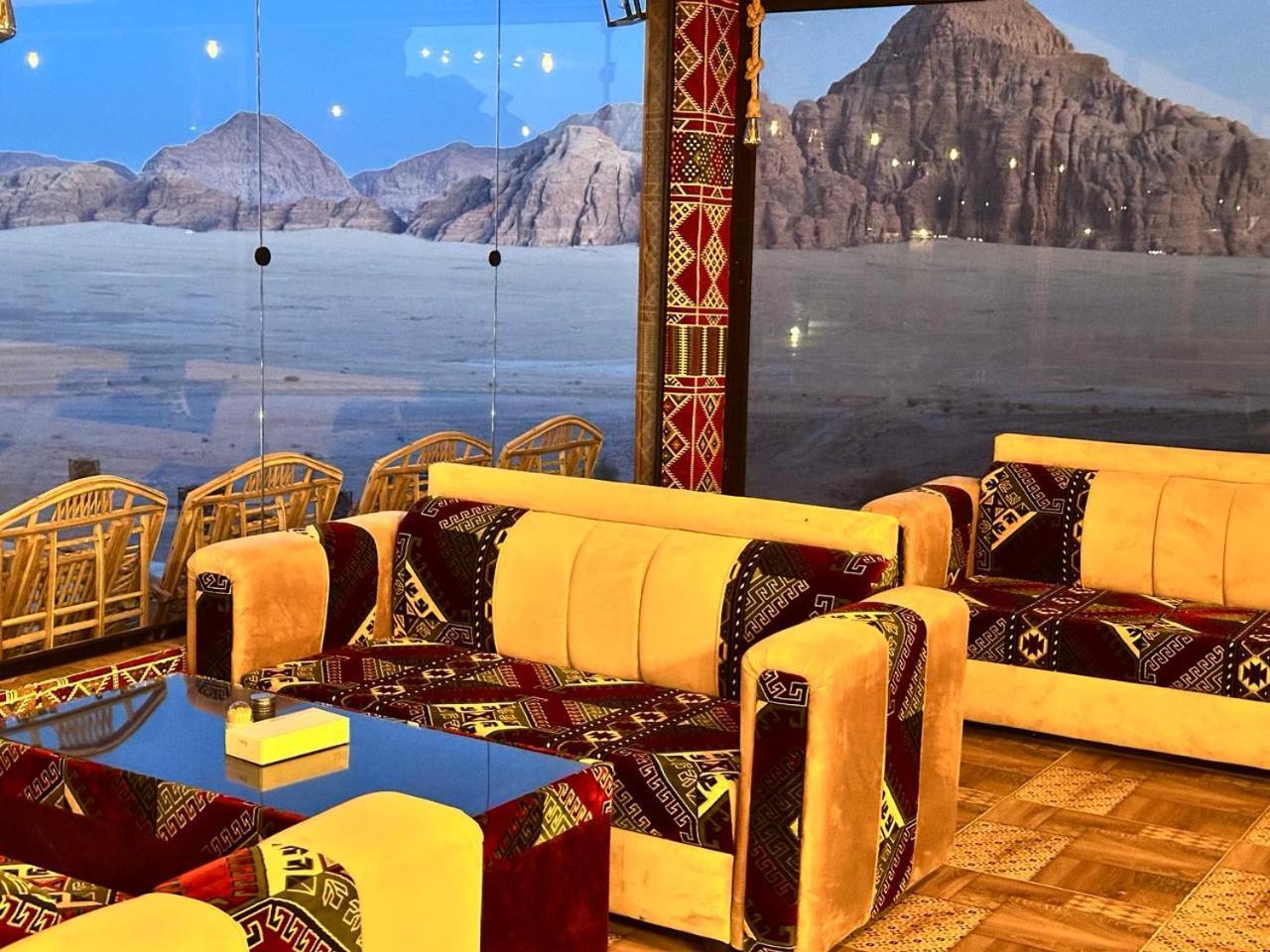Hotel Hasan Zawaideh Luxury Camp 2 à Wadi Rum Extérieur photo