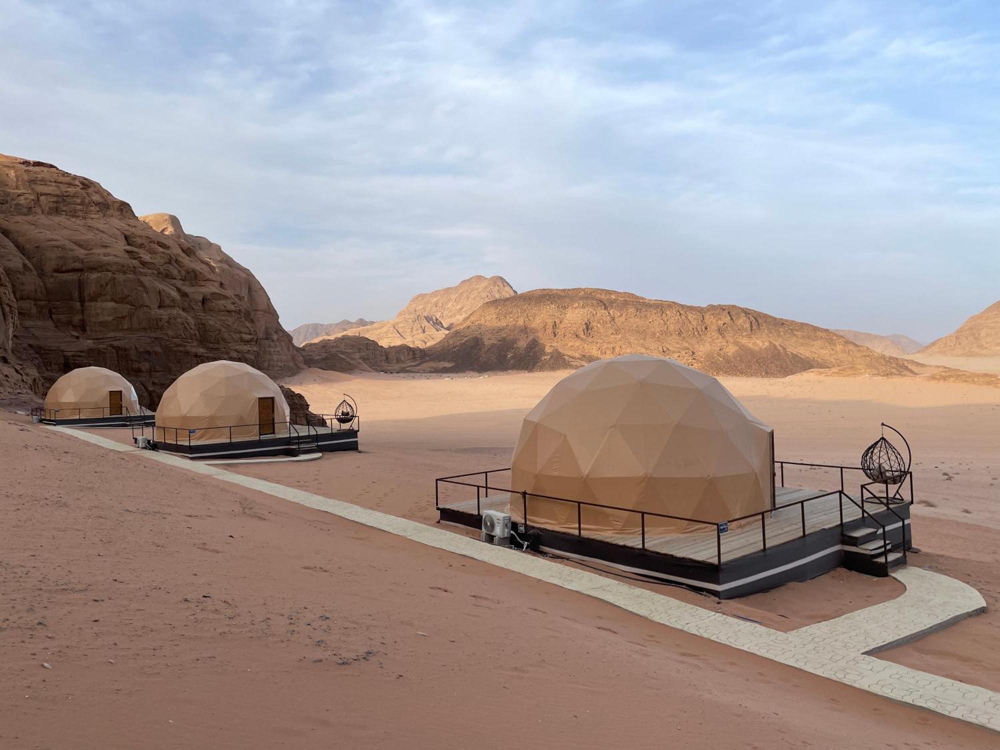 Hotel Hasan Zawaideh Luxury Camp 2 à Wadi Rum Extérieur photo
