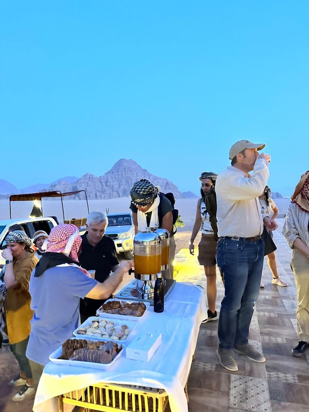 Hotel Hasan Zawaideh Luxury Camp 2 à Wadi Rum Extérieur photo
