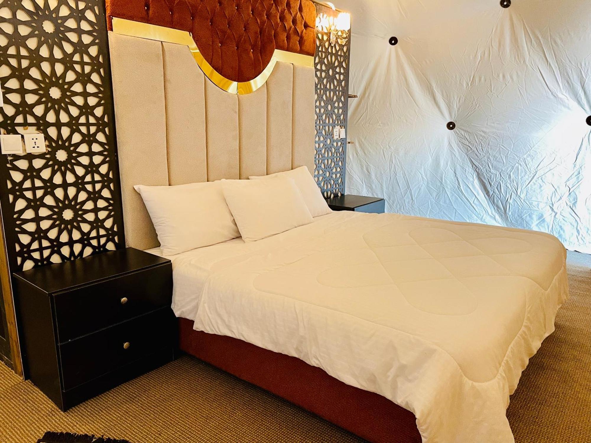 Hotel Hasan Zawaideh Luxury Camp 2 à Wadi Rum Extérieur photo