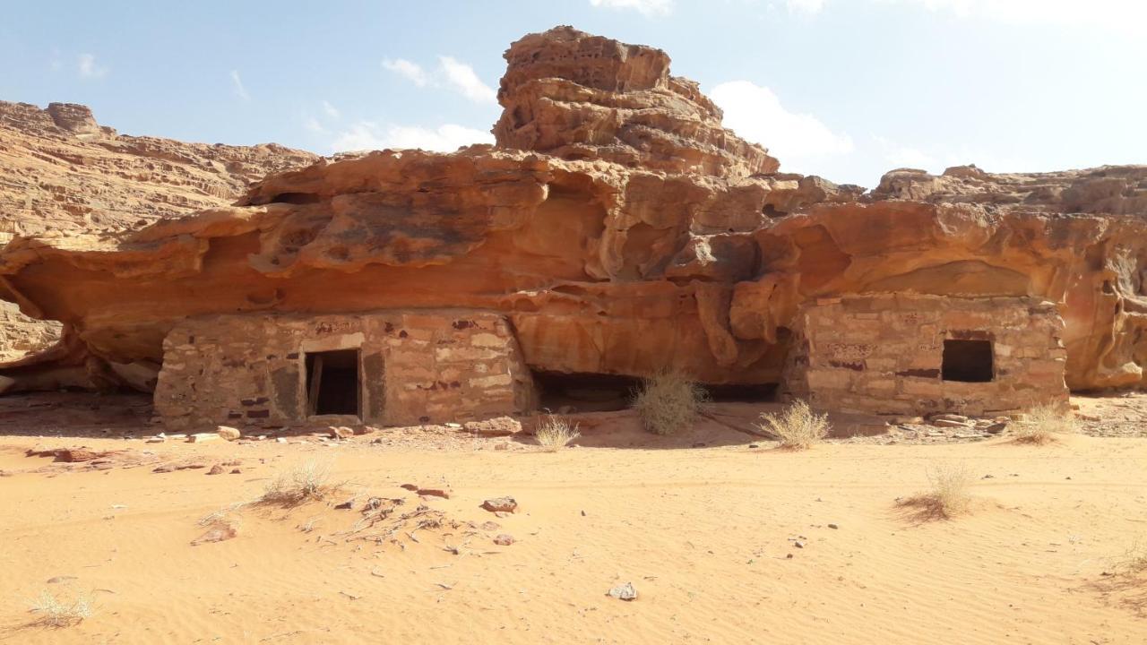 Hotel Hasan Zawaideh Luxury Camp 2 à Wadi Rum Extérieur photo